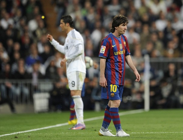 Hình ảnh CR9 quá "mờ nhạt" so với Messi